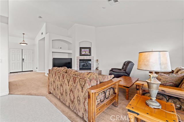 2041 Kalliope Avenue, Lancaster CA: https://media.crmls.org/medias/a4f7bf77-9c3a-4b12-b04e-bcb1ac25b639.jpg
