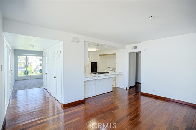 Detail Gallery Image 11 of 40 For 1328 W 214th St, Torrance,  CA 90501 - 4 Beds | 2 Baths