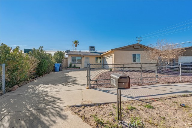 Detail Gallery Image 2 of 27 For 1604 Sunset, Barstow,  CA 92311 - 3 Beds | 2 Baths