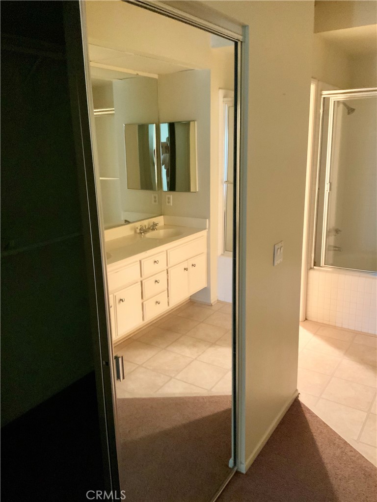 MLS #OC25268082 image #30