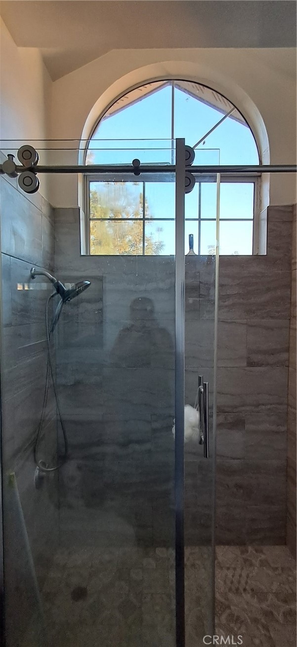 https://media.crmls.org/medias/a4f9b462-968d-4eb2-8d67-1a2723437dc1.jpg?preset=X-Large