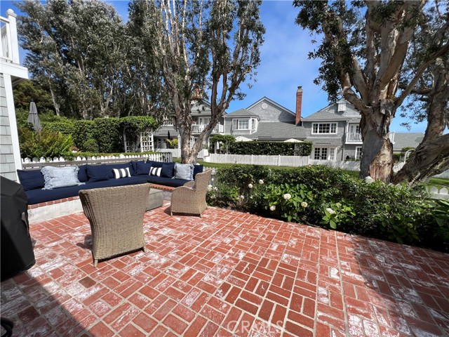 33908 Cape Cove, Dana Point CA: https://media.crmls.org/medias/a4facbb1-3204-421d-b818-bcb946170a6c.jpg