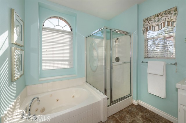 A4fcf7e9 E34d 4b40 A44c Faa4d16b8c3b