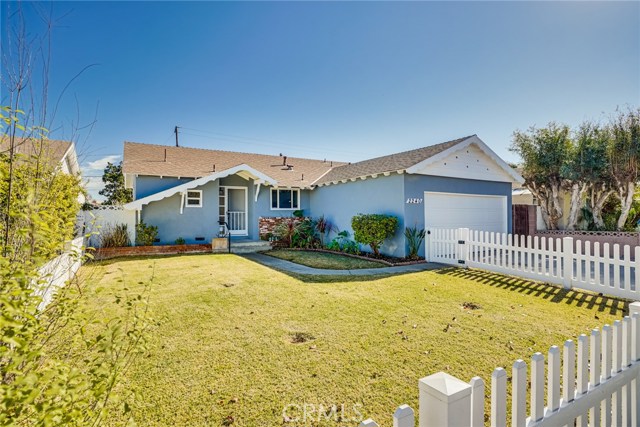 2240 Raleigh Ave, Costa Mesa, CA 92627