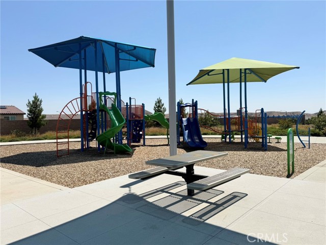 11418 Sheridan Way, Beaumont CA: https://media.crmls.org/medias/a4fd9fd6-0e3b-4968-b528-d27467567886.jpg