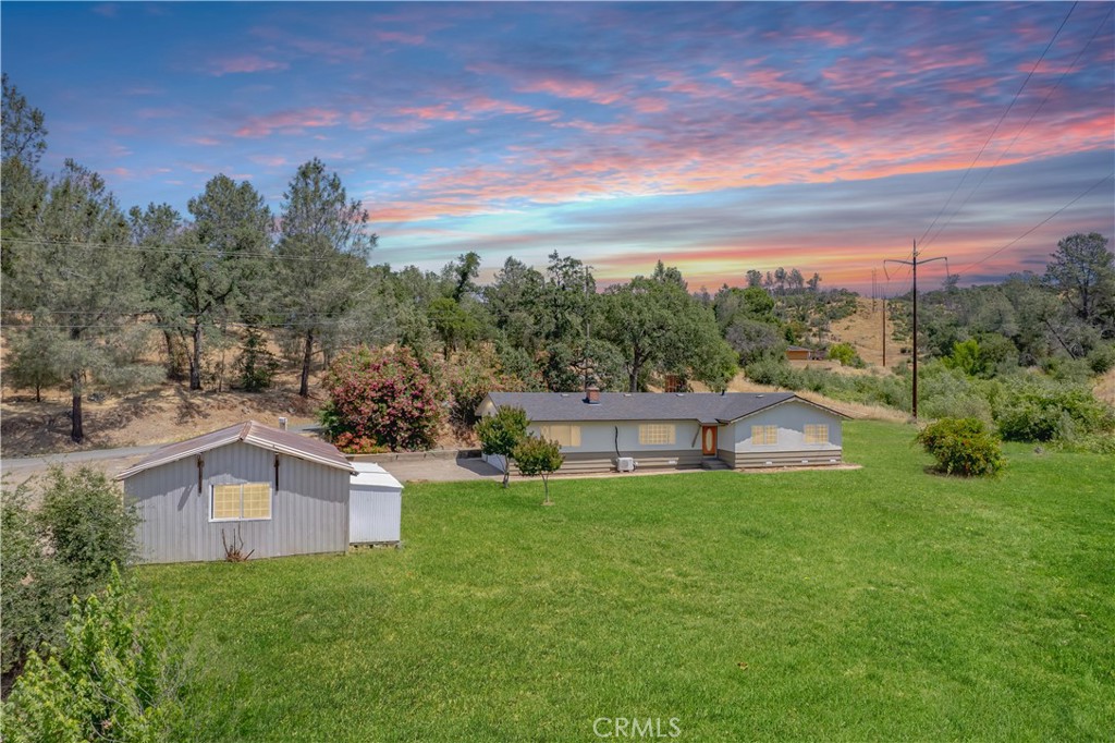 28 Lost Horizon Drive