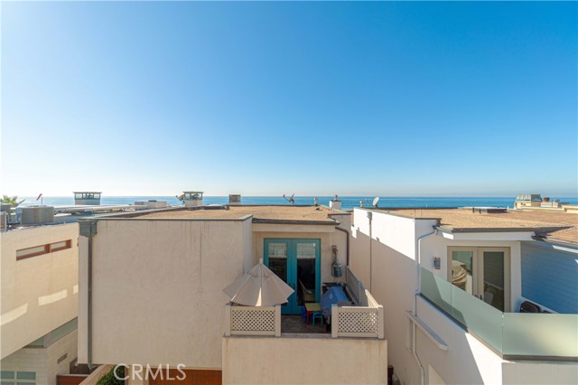 2321 Hermosa Avenue, Hermosa Beach, California 90254, 4 Bedrooms Bedrooms, ,4 BathroomsBathrooms,Residential,Sold,Hermosa,SB23217012