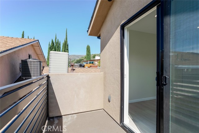 Detail Gallery Image 25 of 33 For 10787 Las Lunitas Ave, Tujunga,  CA 91042 - 2 Beds | 1/1 Baths