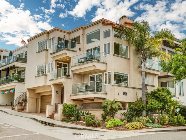 Photo of 3020 Highland Avenue, Manhattan Beach, CA 90266