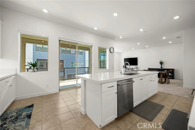228 Mullberry Place, Montebello CA: https://media.crmls.org/medias/a4ff122c-0a35-4b30-b0f6-5dd98c9d250f.jpg