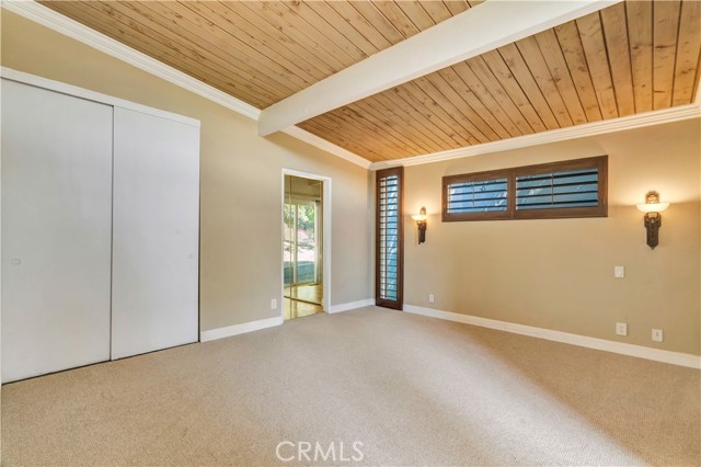 Detail Gallery Image 17 of 32 For 5102 Medina Rd, Woodland Hills,  CA 91364 - 2 Beds | 2 Baths