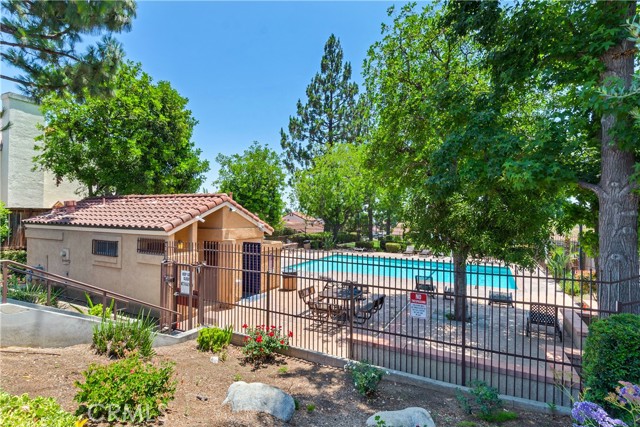 9740 Woodleaf Drive, Rancho Cucamonga CA: https://media.crmls.org/medias/a5004a40-3a10-4612-8b89-7649eeccd5ba.jpg