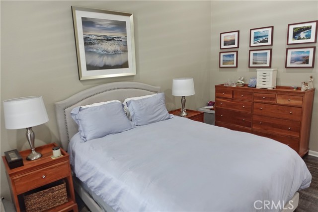 7262 Yellowtail Dr, Huntington Beach CA: https://media.crmls.org/medias/a5006d42-9eeb-4f73-8a29-17b4b705882c.jpg