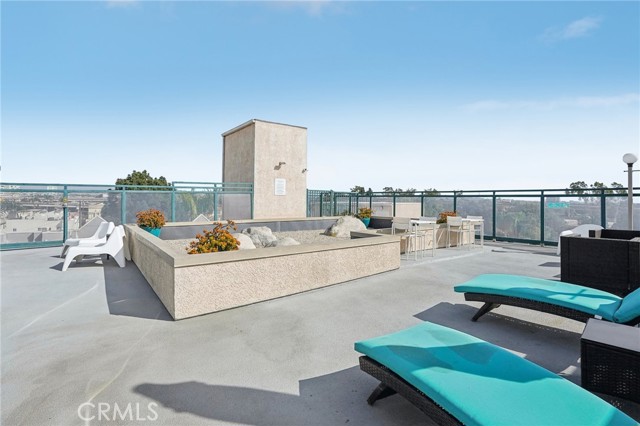 Detail Gallery Image 25 of 28 For 2491 Purdue Ave #324,  Los Angeles,  CA 90064 - 3 Beds | 3 Baths