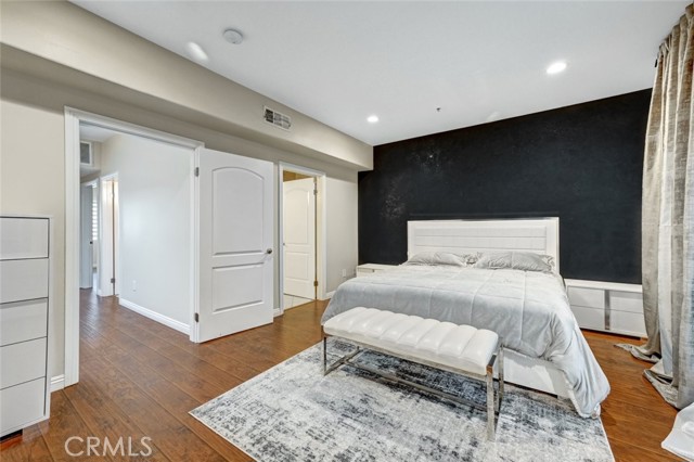 Detail Gallery Image 25 of 52 For 13629 Wyandotte St #111,  Van Nuys,  CA 91405 - 4 Beds | 3 Baths