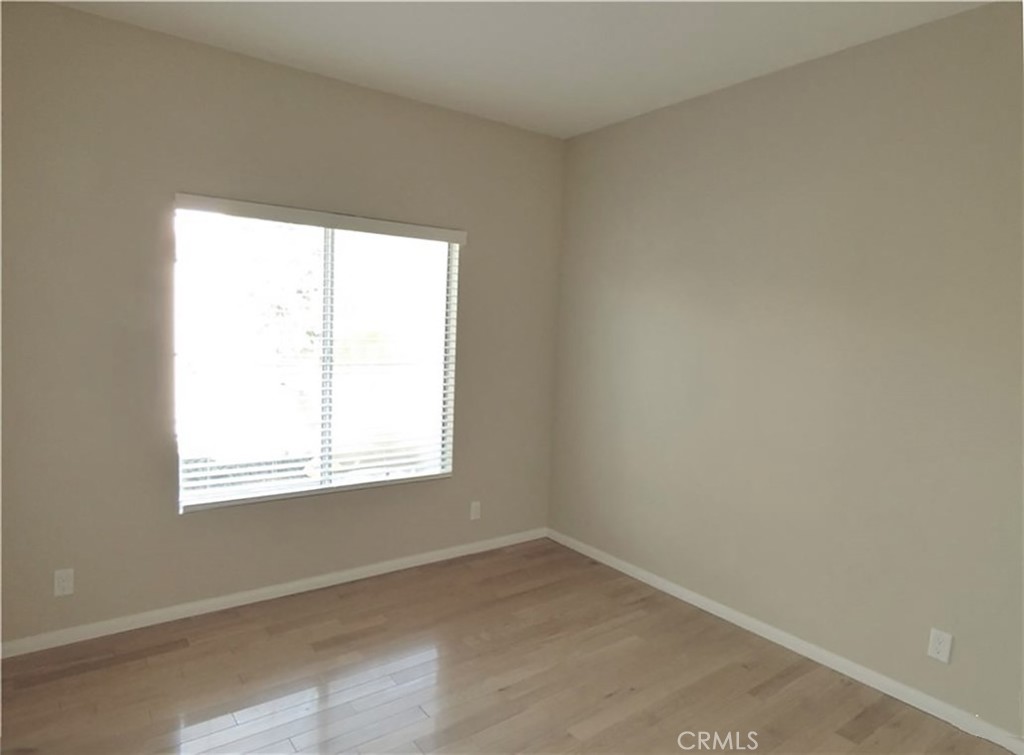 MLS #OC25244410 image #18