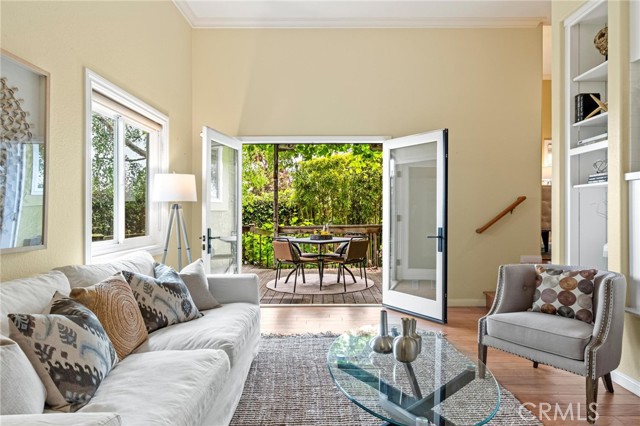 Detail Gallery Image 16 of 35 For 1909 Belmont Ln #B,  Redondo Beach,  CA 90278 - 3 Beds | 3 Baths