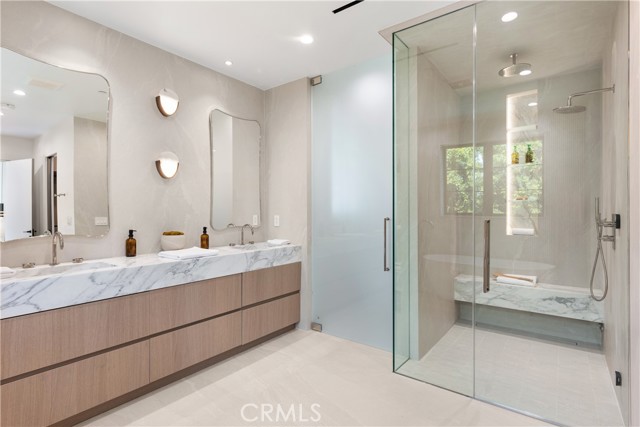 4205 Agnes Avenue, Studio City CA: https://media.crmls.org/medias/a501c7c9-6f75-41f4-9725-72f8ee2e1643.jpg