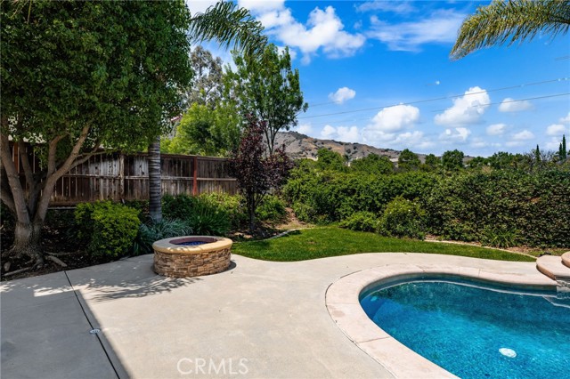 8800 Camino Limon Road, Corona CA: https://media.crmls.org/medias/a5021de9-60cd-45eb-8c0c-0893b5726316.jpg