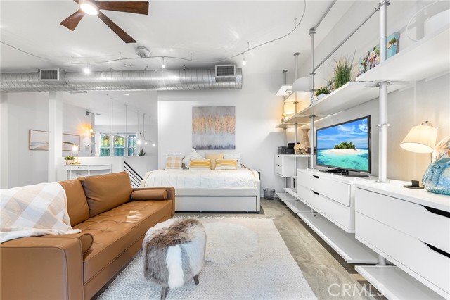 Detail Gallery Image 26 of 47 For 210 N Spurgeon St, Santa Ana,  CA 92701 - 1 Beds | 1/1 Baths