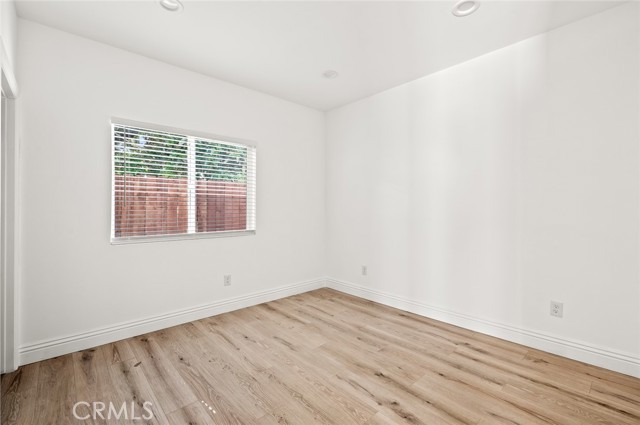 939 E 97th Street, Los Angeles CA: https://media.crmls.org/medias/a5024224-b045-4cb8-a07a-9bf64caa44c9.jpg