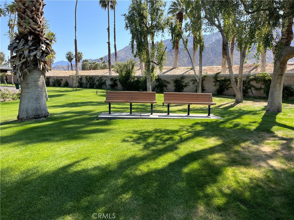 https://media.crmls.org/medias/a503aaf1-d31a-4d0d-aa34-d9b9031e411f.jpg?preset=X-Large