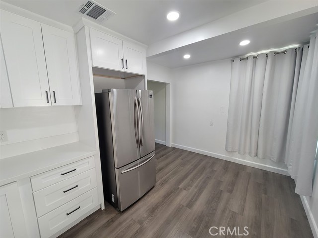 311 W Green Street, Claremont CA: https://media.crmls.org/medias/a504c41b-90c6-4852-be42-2208e3252e46.jpg
