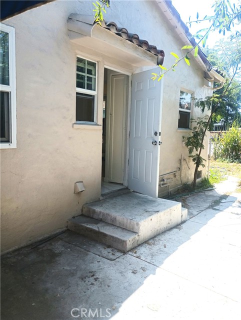 1580 N Orange Grove Avenue, Pomona CA: https://media.crmls.org/medias/a5060303-e840-457f-9cd9-4986ffd720bf.jpg