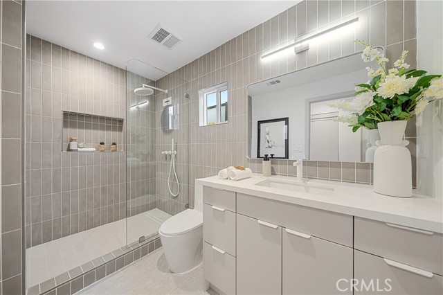 Detail Gallery Image 15 of 39 For 4021 Beethoven, Los Angeles,  CA 90066 - 4 Beds | 3 Baths