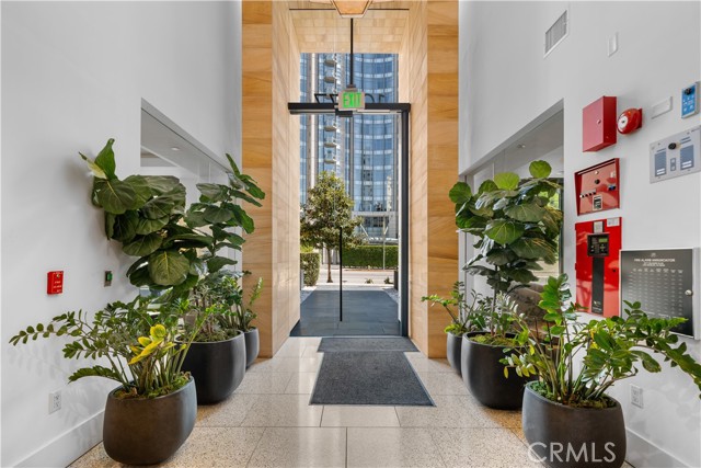 Detail Gallery Image 56 of 70 For 10777 Wilshire Bld #310,  Los Angeles,  CA 90024 - 2 Beds | 2 Baths