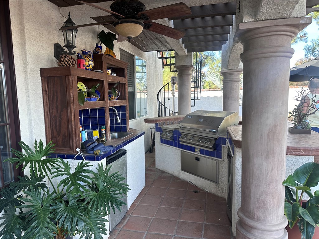 MLS #OC25252896 image #10