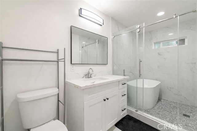 Image 32 of 35 For 8787 Via Linda