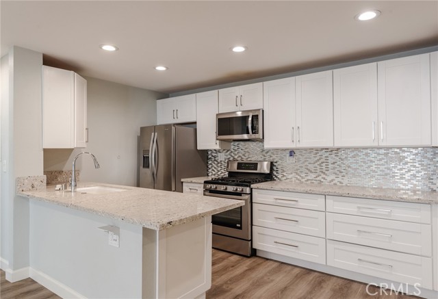 Detail Gallery Image 2 of 35 For 4727 W 147th St #114,  Lawndale,  CA 90260 - 2 Beds | 2 Baths