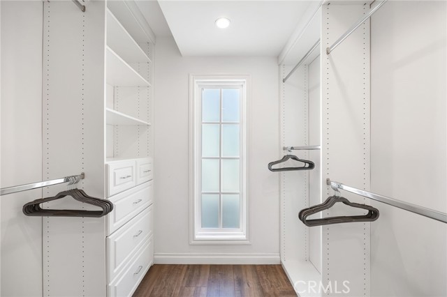 Detail Gallery Image 27 of 44 For 1851 Tamerlane Dr, Glendale,  CA 91208 - 4 Beds | 3 Baths