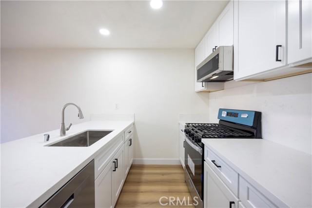 Detail Gallery Image 4 of 15 For 115 N Walnuthaven Dr #1,  West Covina,  CA 91790 - 1 Beds | 1 Baths