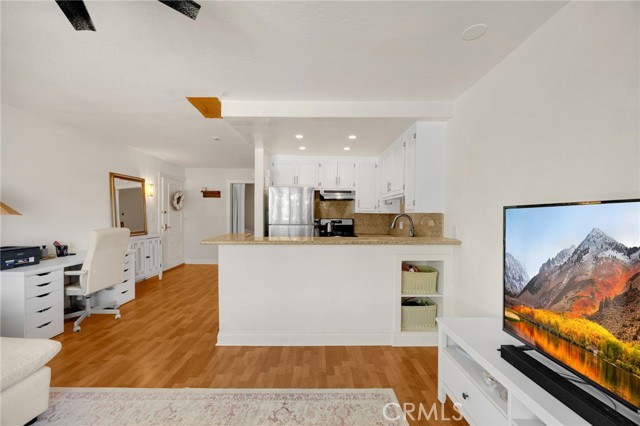 300 Cagney Lane, Newport Beach CA: https://media.crmls.org/medias/a50ab2d7-ad34-4fc6-aa44-87455cbbbce4.jpg