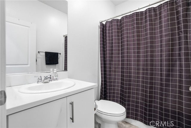 Detail Gallery Image 13 of 45 For 16651 Snowdrop #1,  Fontana,  CA 92336 - 3 Beds | 2 Baths