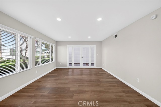 Image 16 of 60 For 11370 Nashawena Court