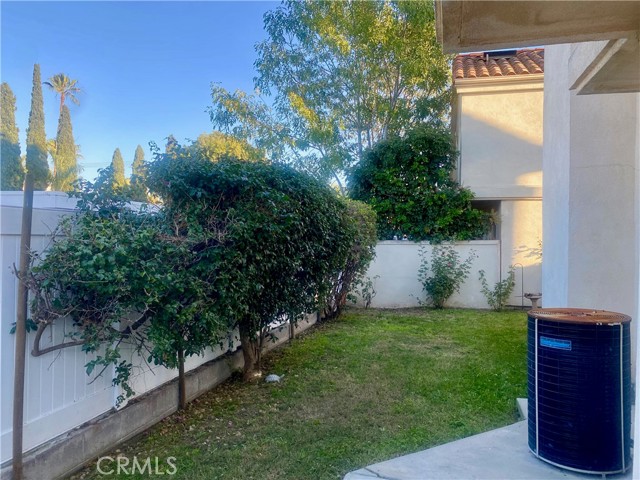 Detail Gallery Image 24 of 27 For 286 Carefree, Costa Mesa,  CA 92627 - 3 Beds | 2/1 Baths
