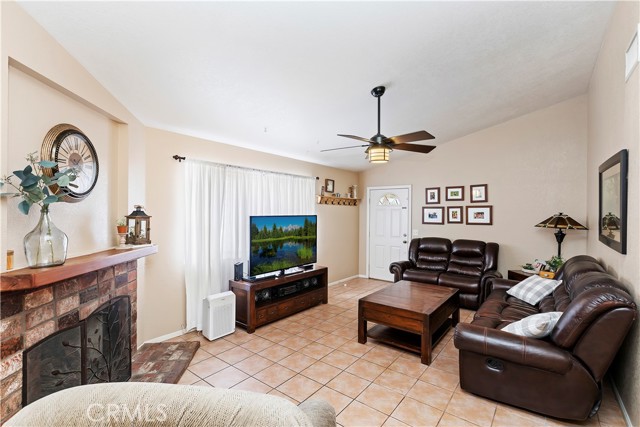 Detail Gallery Image 13 of 41 For 14235 Judy Ann Dr, Riverside,  CA 92503 - 3 Beds | 2 Baths