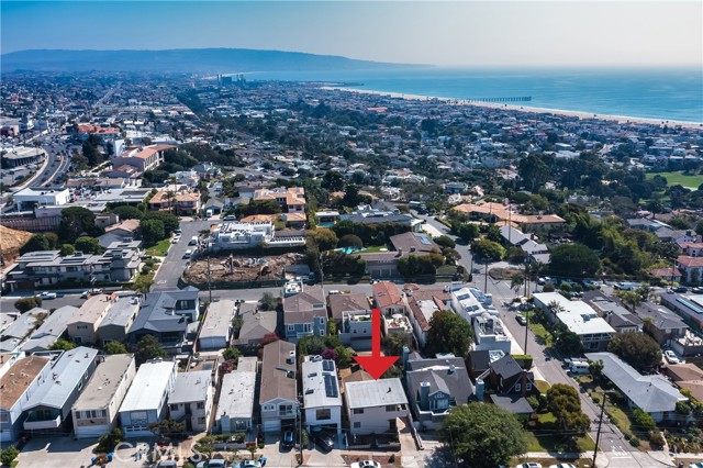 House proximity to Hermosa Beach Pier.