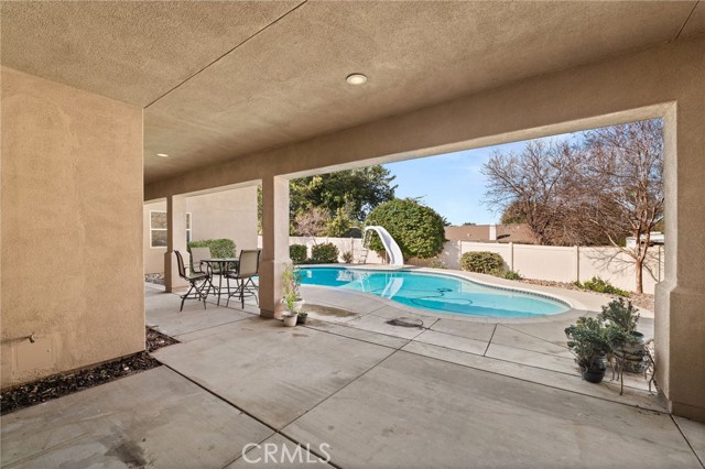 Detail Gallery Image 42 of 65 For 4683 Viaggio Cir, Jurupa Valley,  CA 92509 - 4 Beds | 2/1 Baths