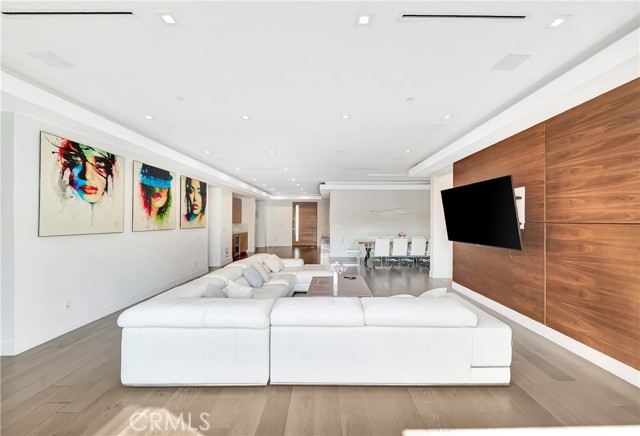 5622 Katherine, Sherman Oaks CA: https://media.crmls.org/medias/a50e64d5-9c11-43ad-beaf-c5aff19b8854.jpg