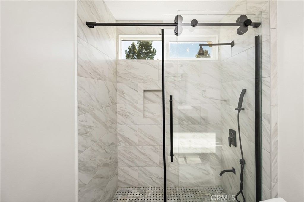 MLS #OC25249285 image #10