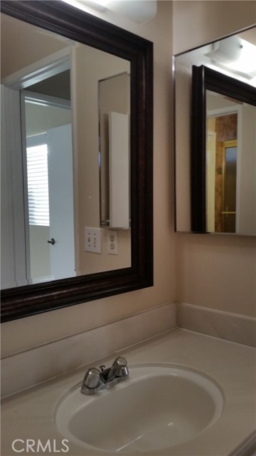 Detail Gallery Image 38 of 69 For 18 Starflower #10,  Irvine,  CA 92604 - 3 Beds | 2 Baths