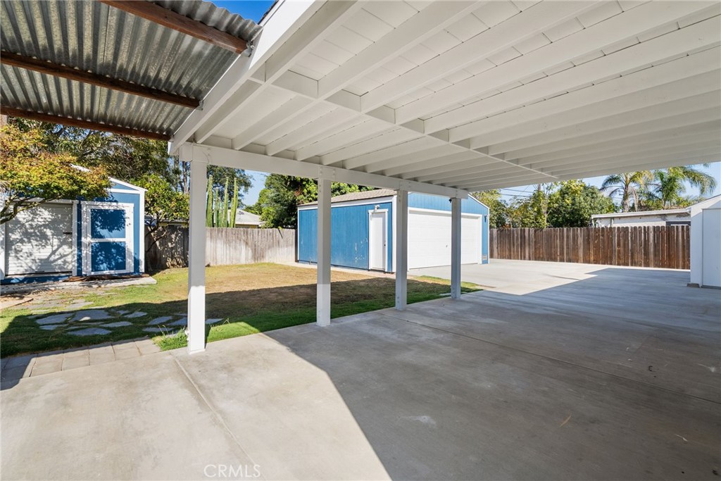 MLS #OC25258483 image #17