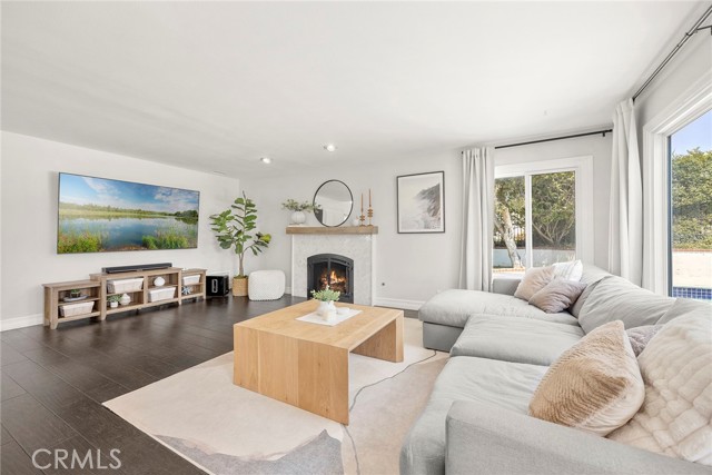 20640 Via Breve, Yorba Linda CA: https://media.crmls.org/medias/a5111f01-b17f-4512-9d41-b61e11a86eb7.jpg
