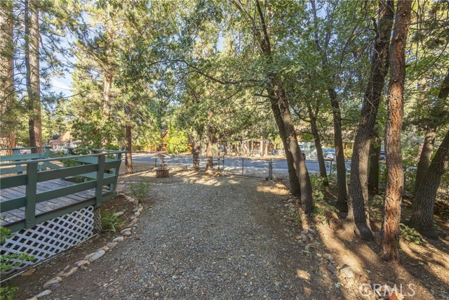 Detail Gallery Image 9 of 33 For 274 Pine Ln, Sugarloaf,  CA 92386 - 2 Beds | 1/1 Baths