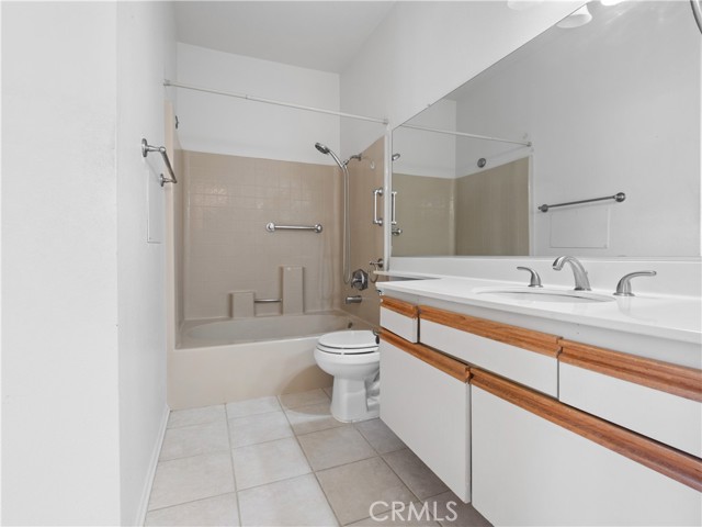 Detail Gallery Image 23 of 28 For 27644 Susan Beth Way #F,  Saugus,  CA 91350 - 2 Beds | 1 Baths