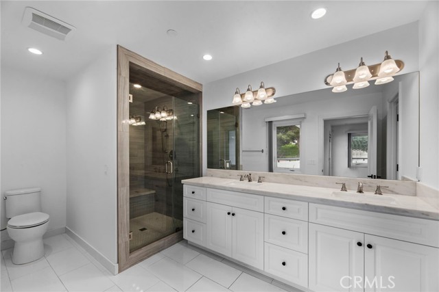 Detail Gallery Image 12 of 18 For 25624 Rolling Hills Way, Torrance,  CA 90505 - 5 Beds | 4/2 Baths